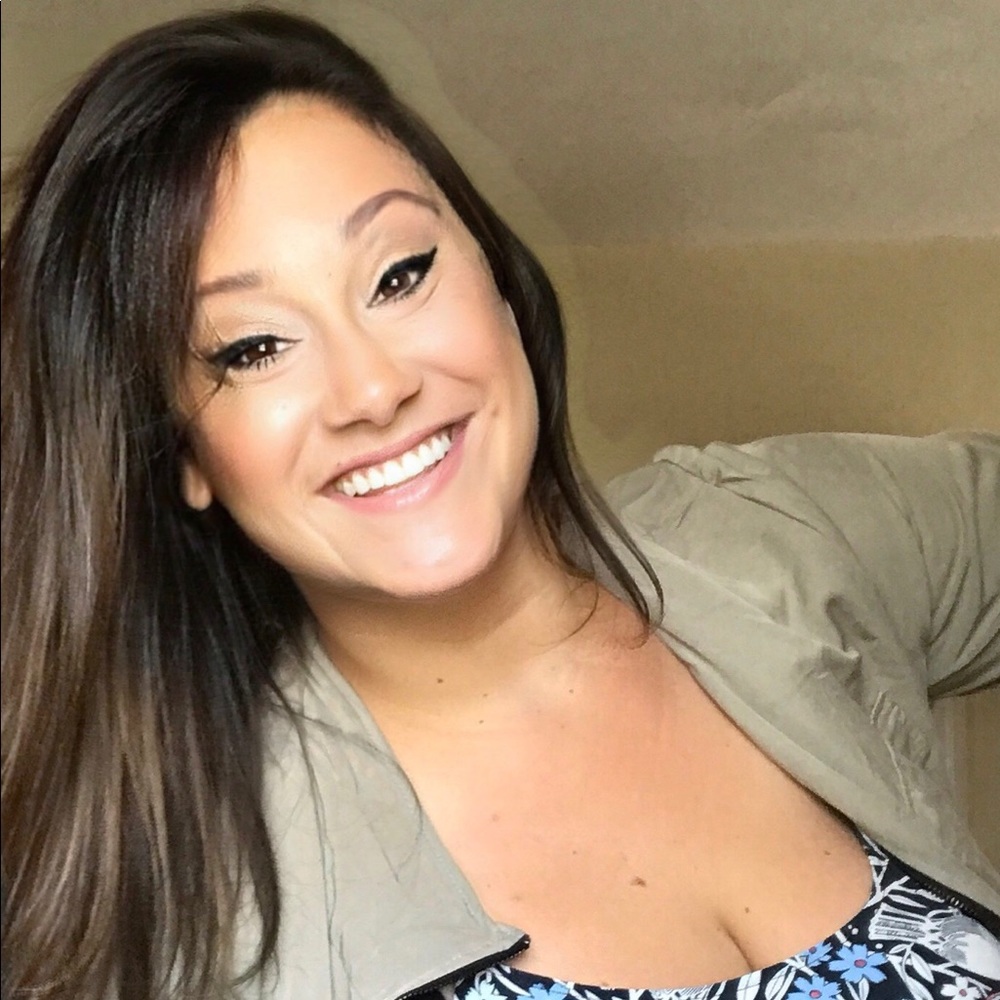 Meet your Posher, Gabrielle